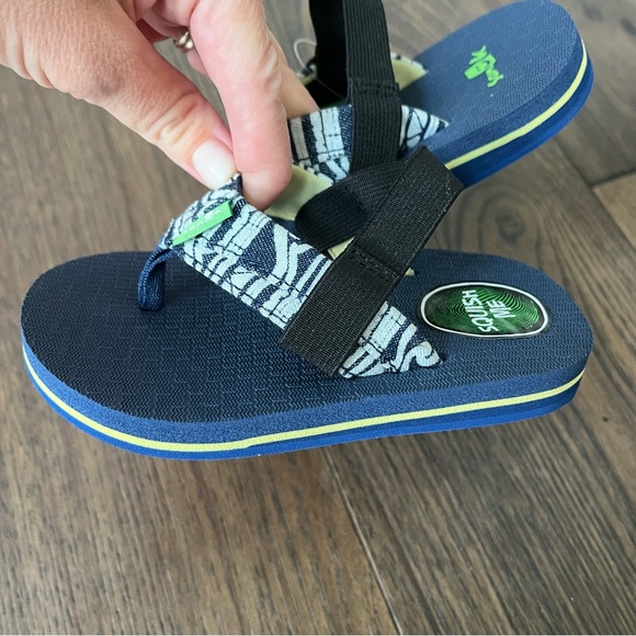 NWT Sanuk yoga mat flip flops, baby/toddler boys size 7/8 - Picture 7 of 10